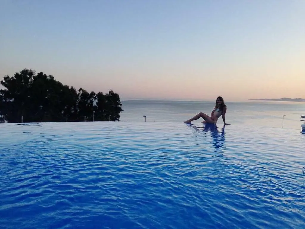 Bluebenalmadena 200Meters From The Beach With Jacuzzi And Rooftop Terrace (Adults Only) contacts